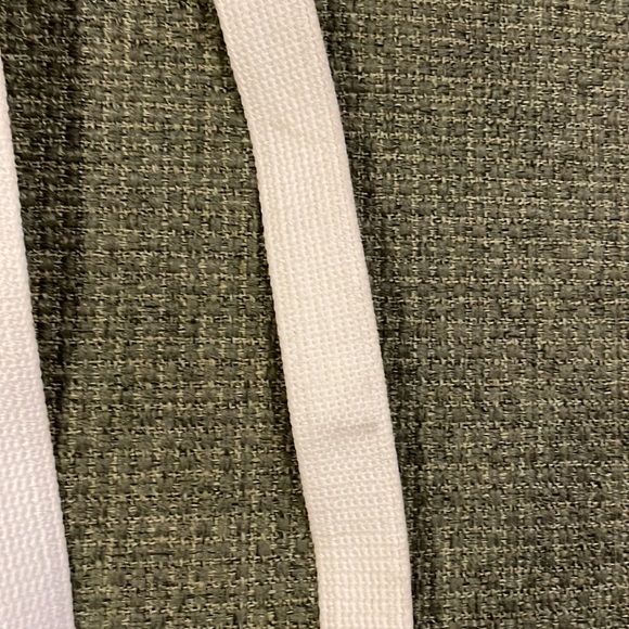 Liz Claiborne Striped fabric belt (sz small) - Picture 7 of 7